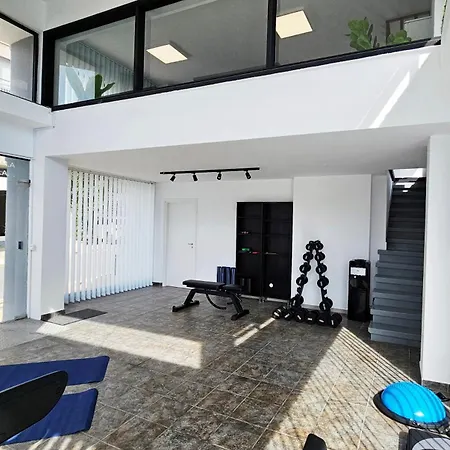 Phaedrus Living Mini Art House Kahlo Apartment Nicosia